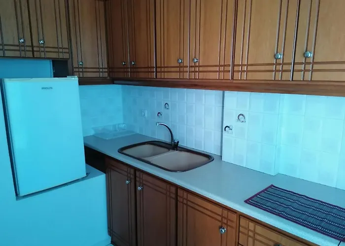 Antonis 2 * Эрмуполис